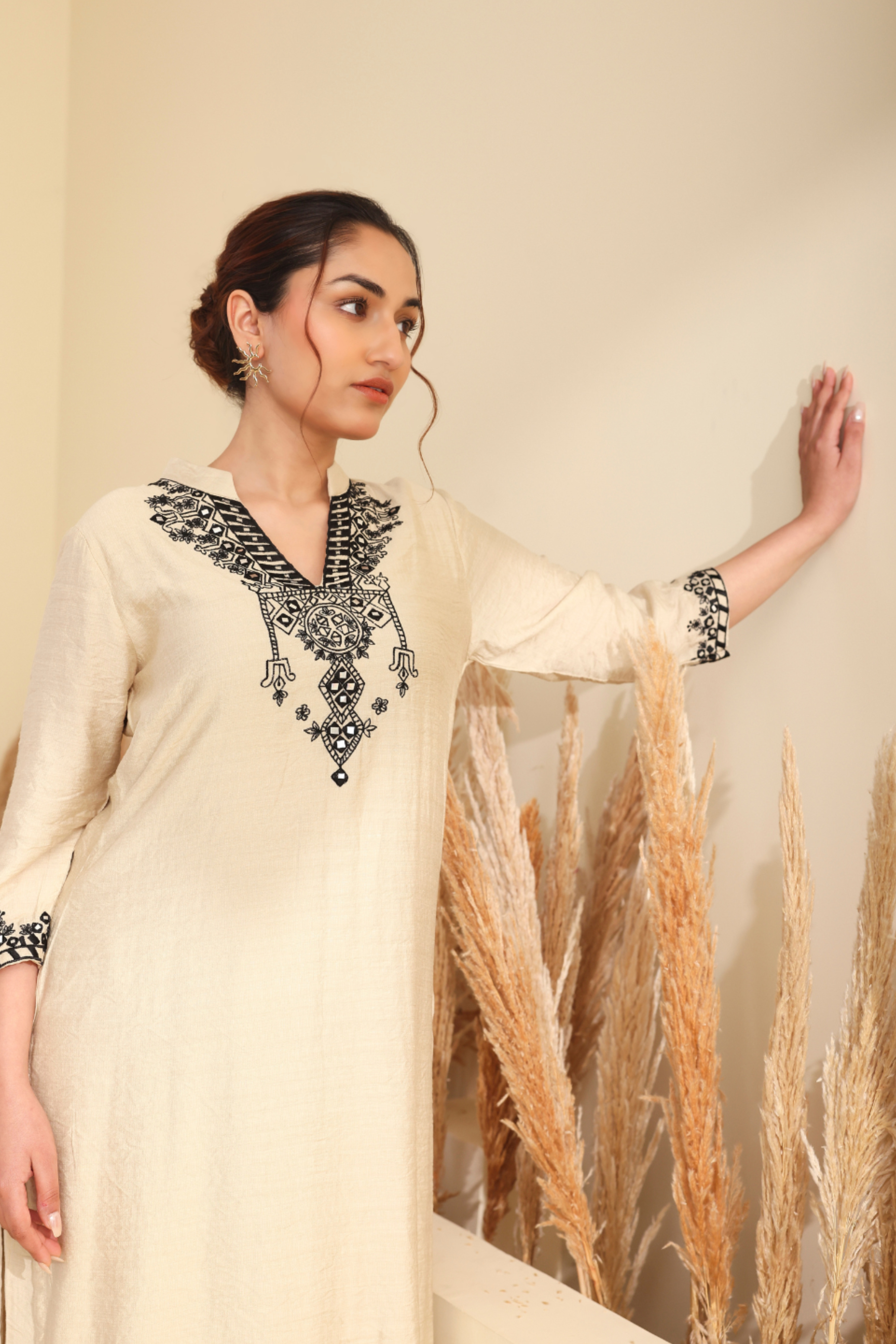 Off White Embroidered kurta set