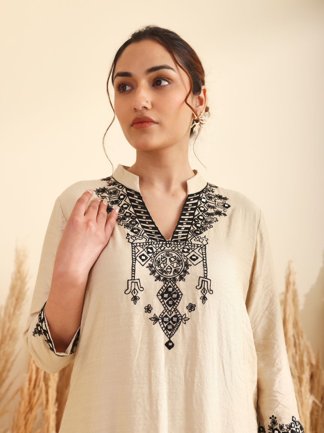 Off White Embroidered kurta set